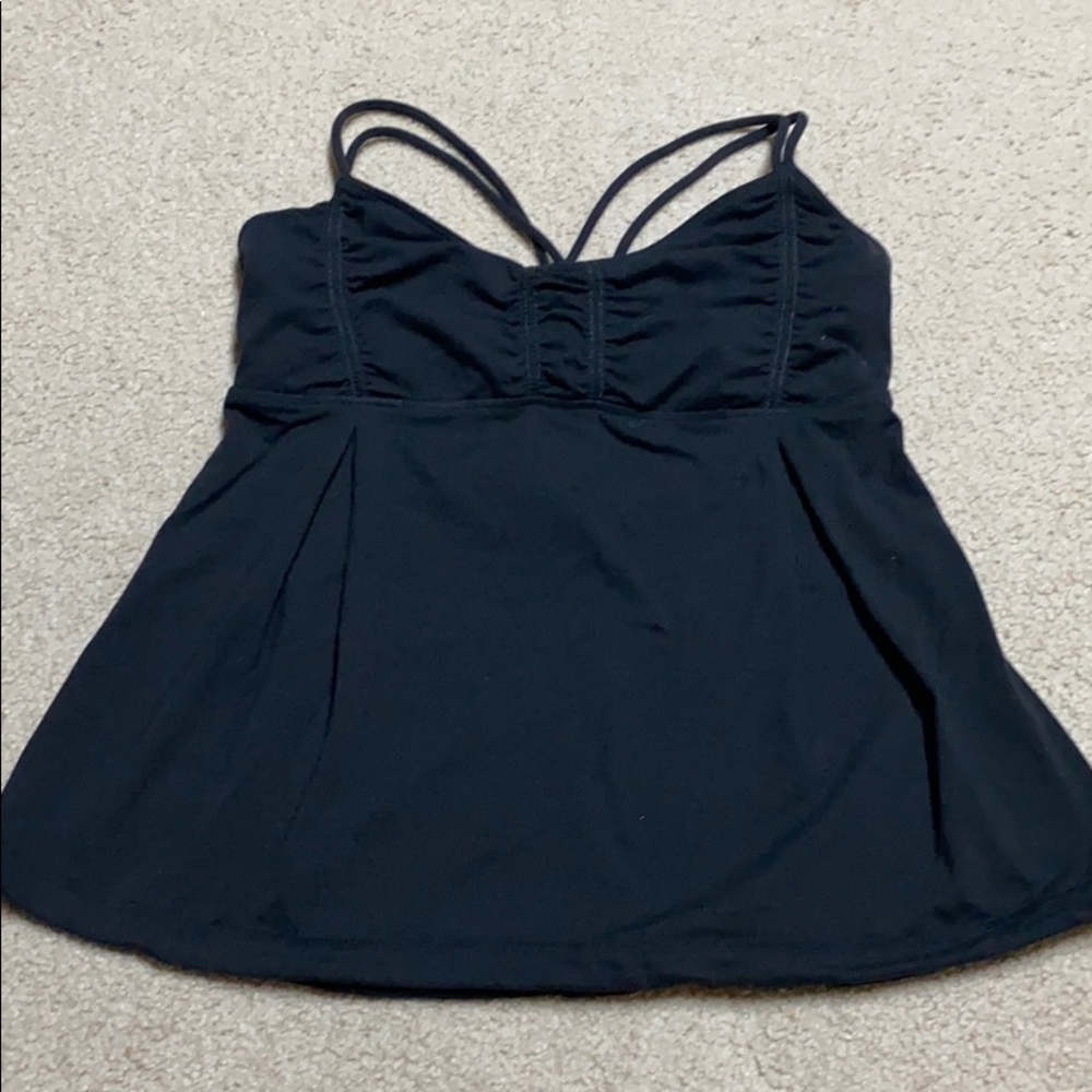 Lululemon top in size 10 color black GUC